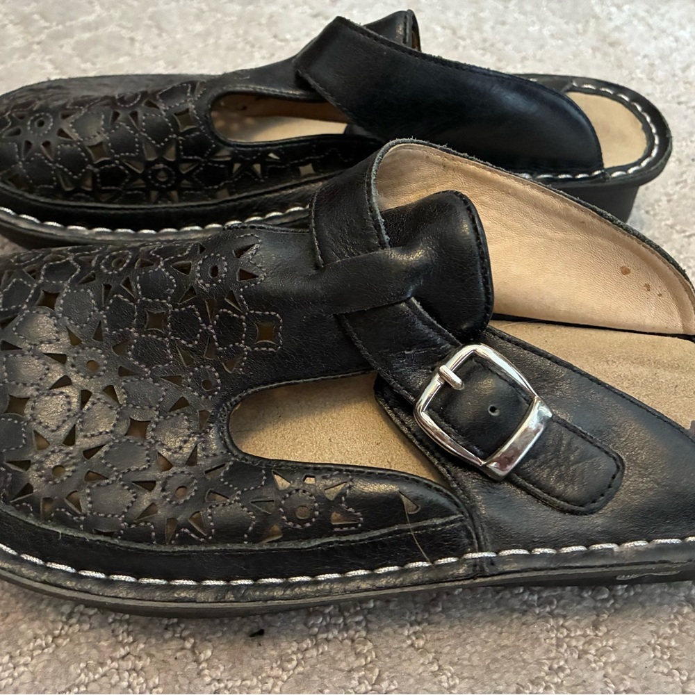 Alegria Black Leather Floral Clogs - Picture 4 of 5